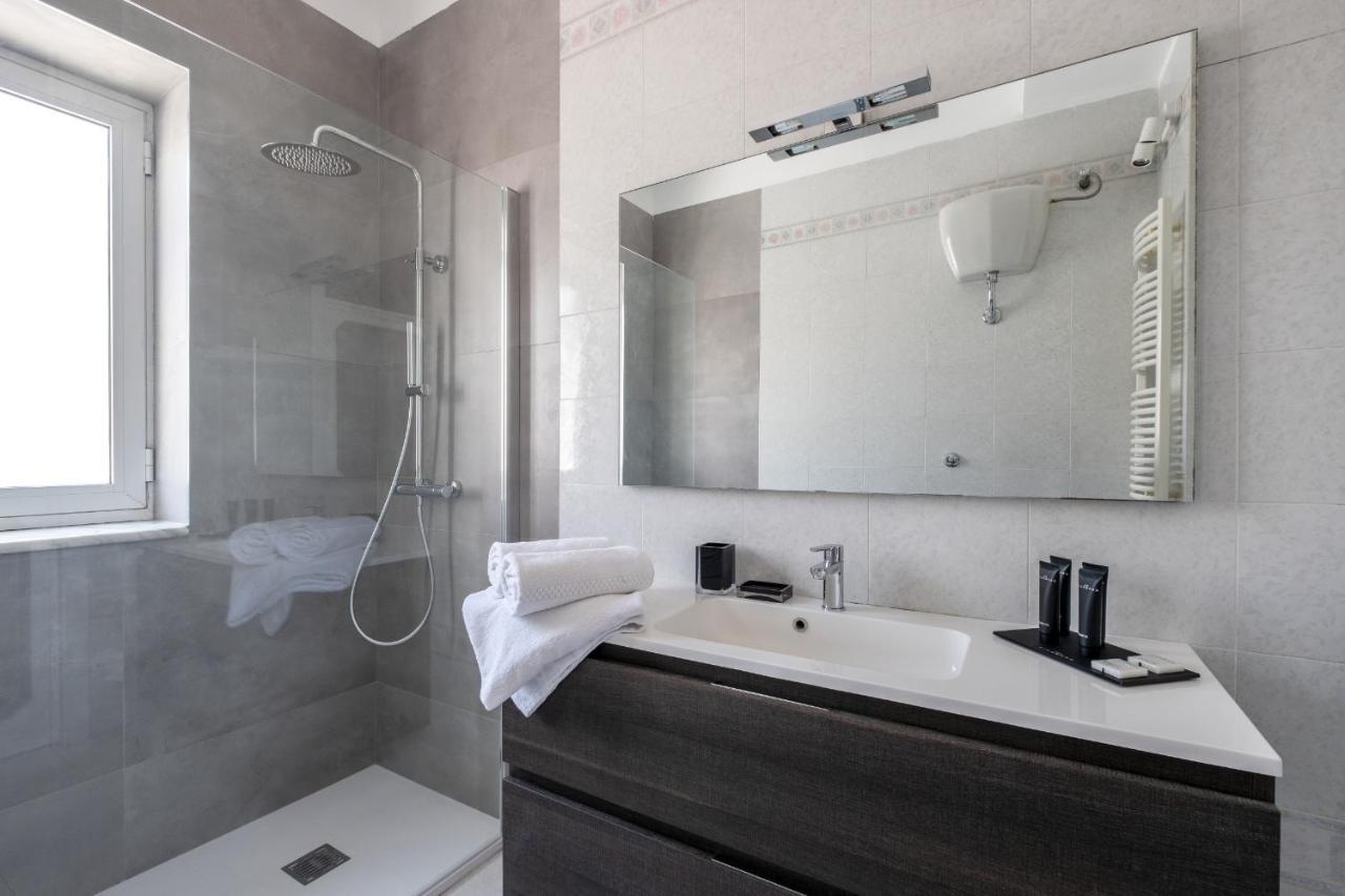 Sweet Life - Luxury Apartment-Suite-Rooms Μπάρι Εξωτερικό φωτογραφία